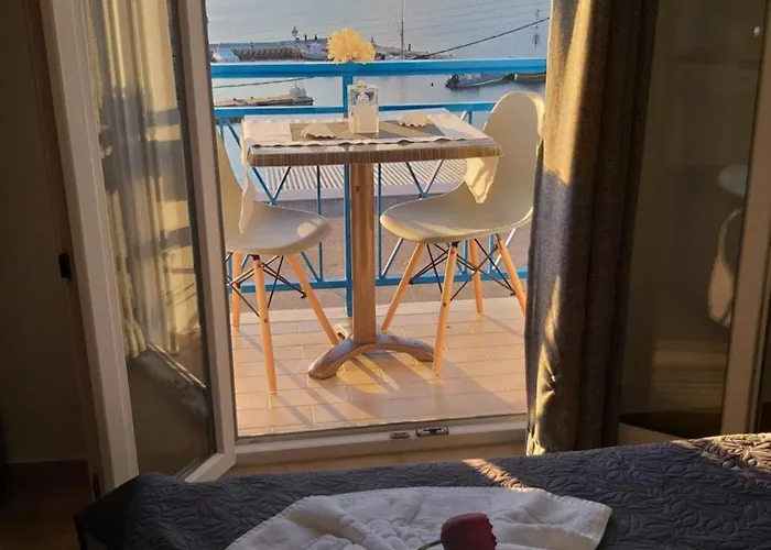 Meltemi Syros 波西多尼亚