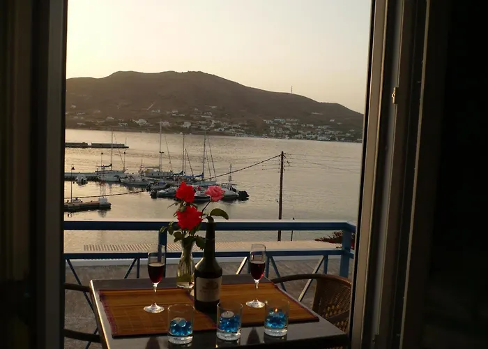 Meltemi Syros 公寓 *