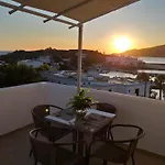Meltemi Syros * Posidhonía