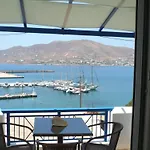 Meltemi Syros * Posidhonía