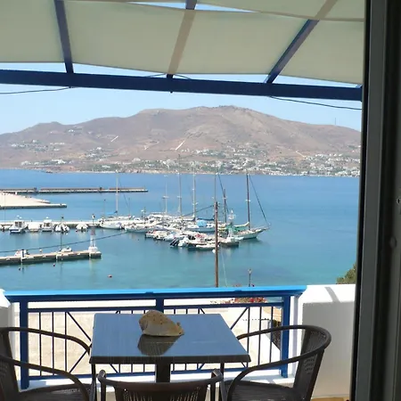 Meltemi Syros * Posidhonía