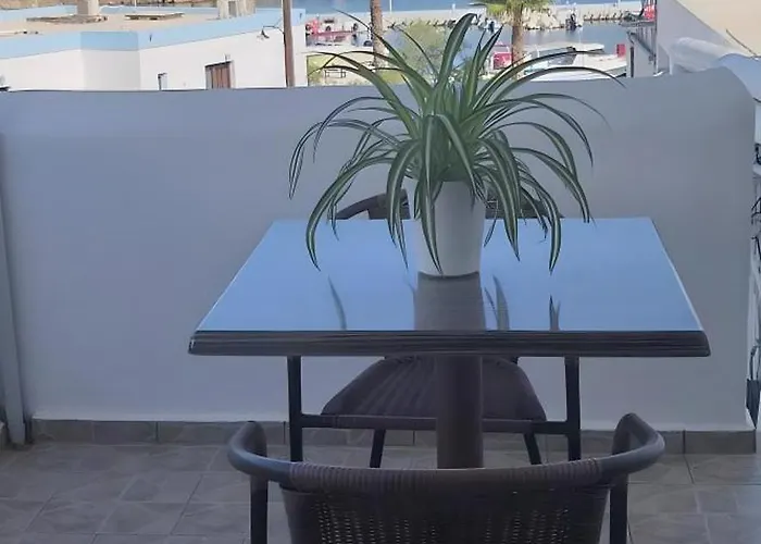 Apartment Meltemi Syros